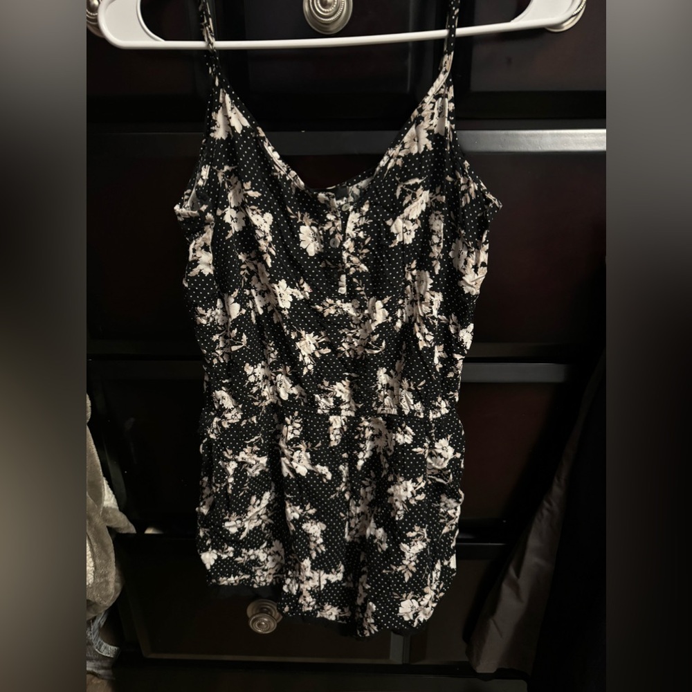 Forever 21 strapless romper